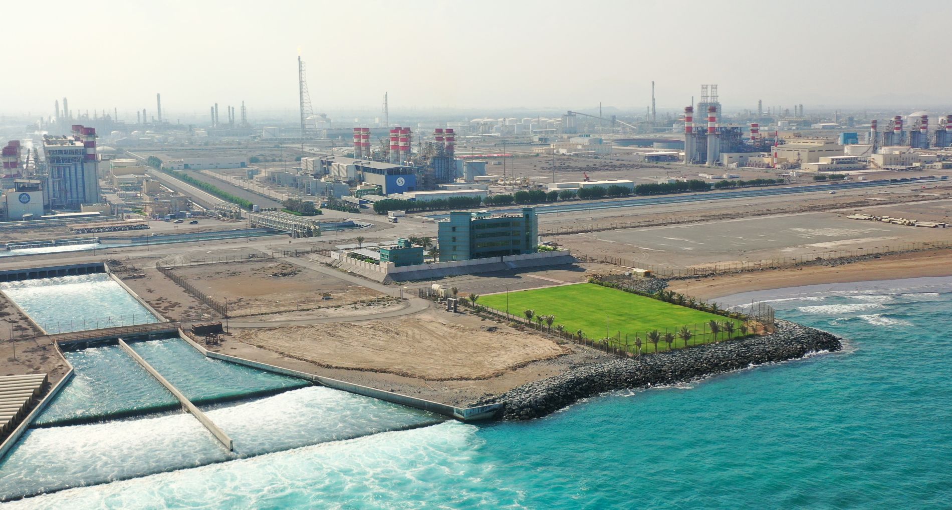 OQ SIGNS AGREEMENT TO DIVEST MAJIS INDUSTRIAL SERVICES TO AN INVESTMENT CONSORTIUM COMPRISING RAKIZA AND IV3 AQUA